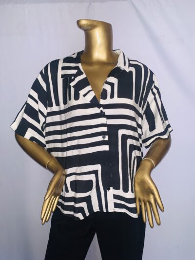 IMG_5301 Black / White Top - Image 1