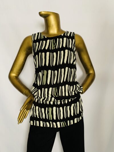 IMG_0521 Black Colored Top { Size | 12 } - Image 1