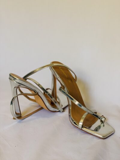 IMG_0620 Silver Colored Heel { Size | 39 } - Image 1