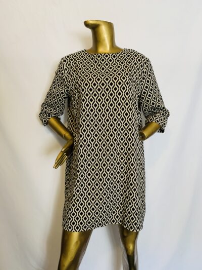 IMG_7658 Black / White Dress {Size | 14} - Image 1