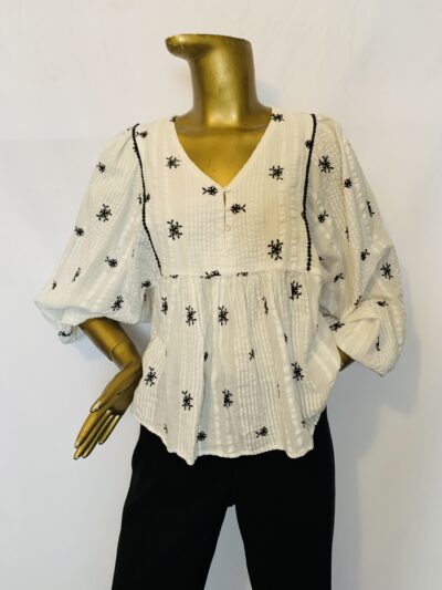 White Color Top {Size | 12} - Image 1
